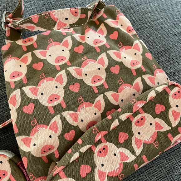 Bungalow 360 Pig Crossbody Bag and Matching Coin Case - Picture 4 of 9